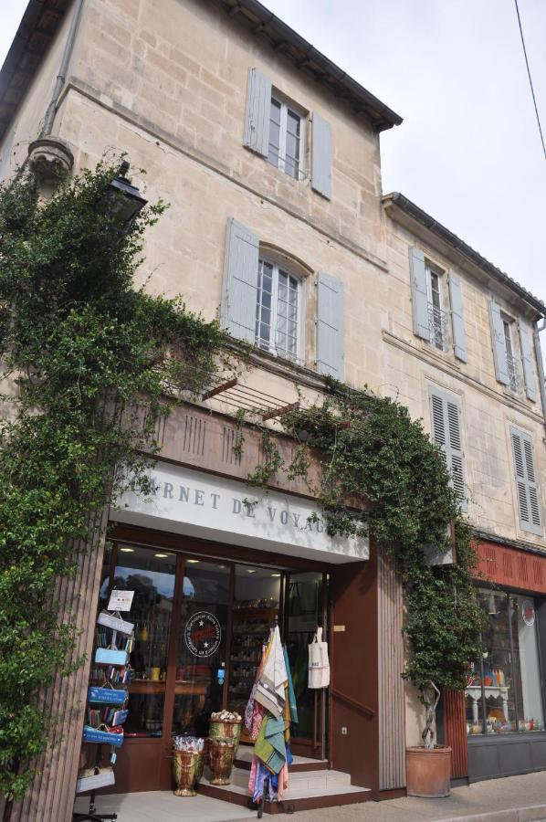 Holiday In Arles -Appartement Du Theatre Antique المظهر الخارجي الصورة